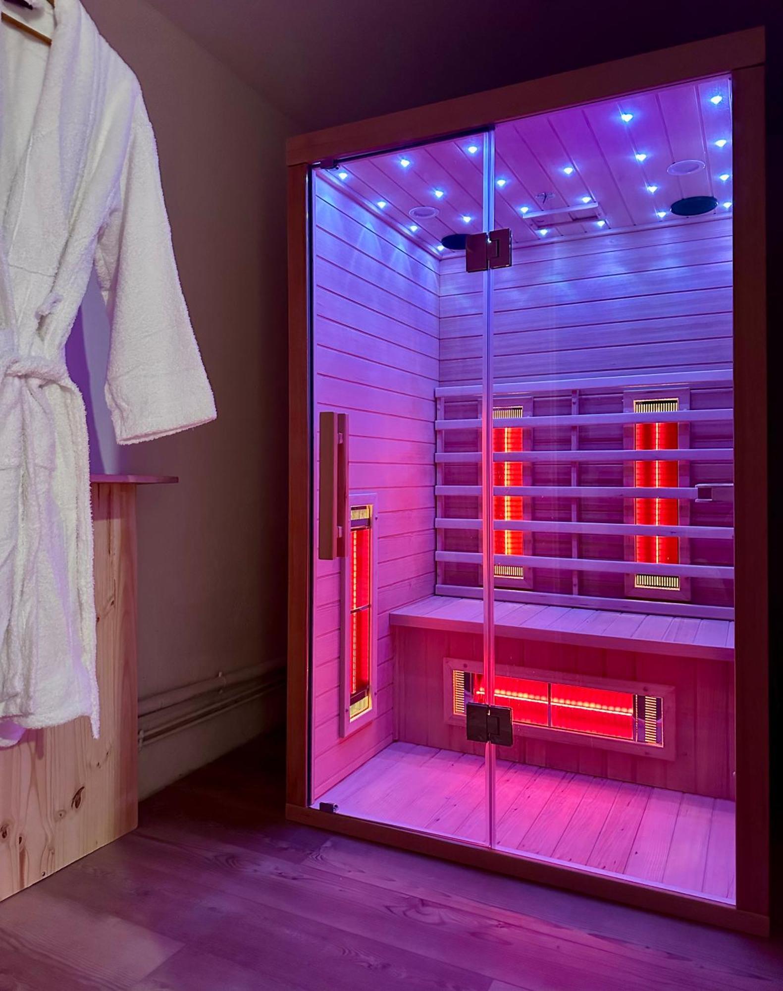 Le Spa Etoile - Baignoire Balneo Et Sauna Privatif Mont-de-Marsan Exterior foto