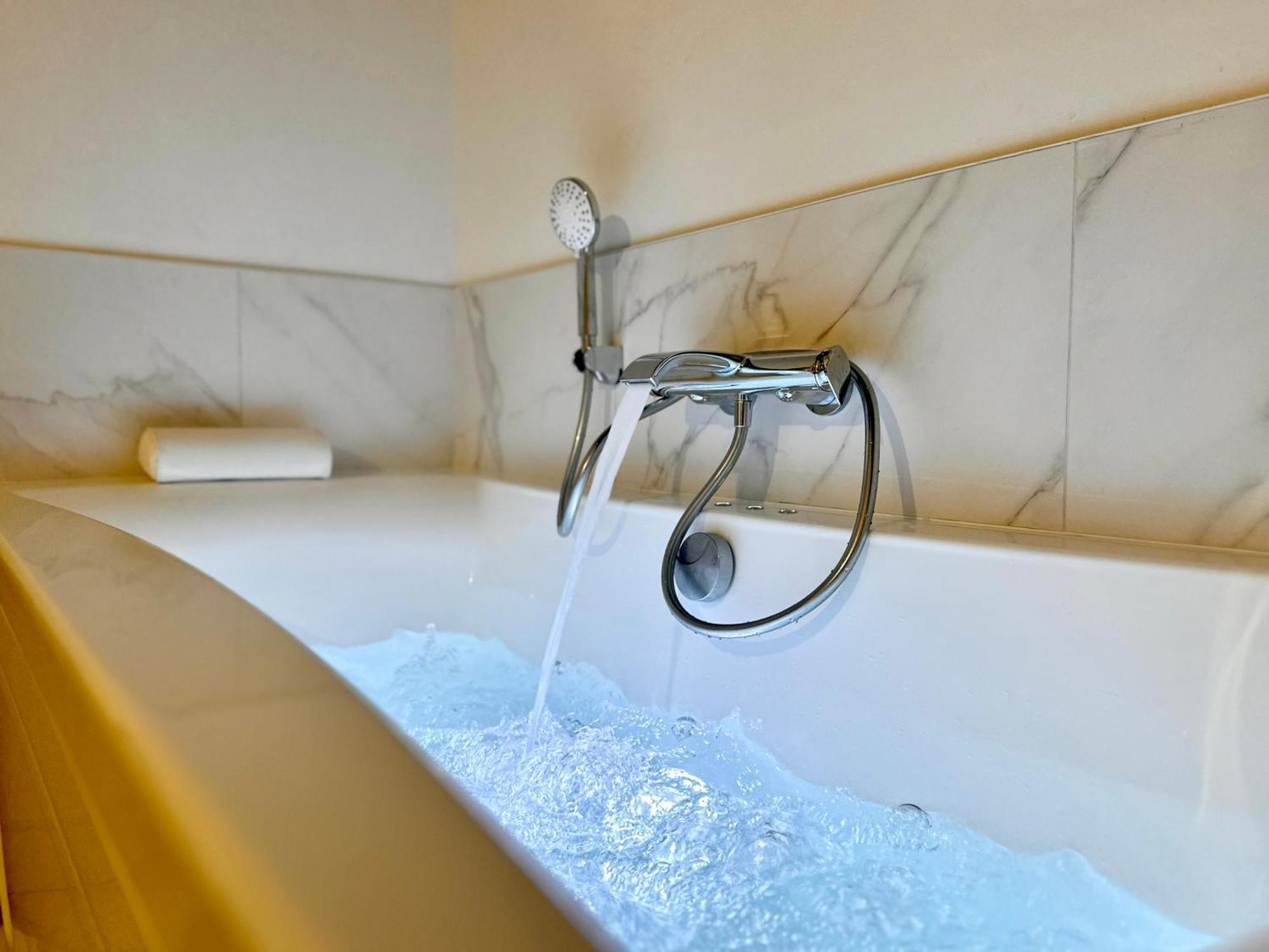 Le Spa Etoile - Baignoire Balneo Et Sauna Privatif Mont-de-Marsan Exterior foto